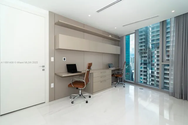 $29,000 | 300 Biscayne Blvd Way, Unit 3503, Miami, FL 33131