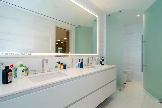 $29,000 | 300 Biscayne Blvd Way, Unit 3503, Miami, FL 33131