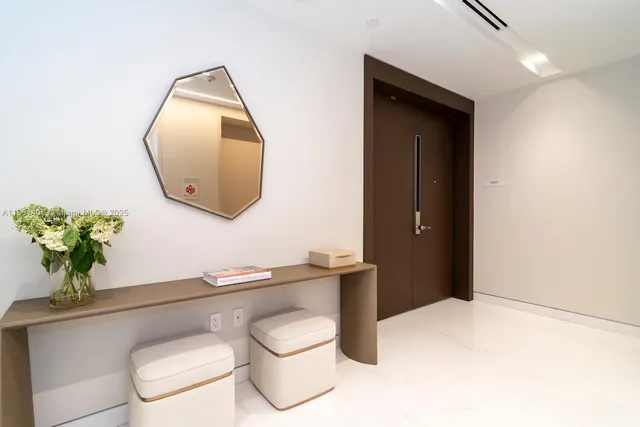 $29,000 | 300 Biscayne Blvd Way, Unit 3503, Miami, FL 33131