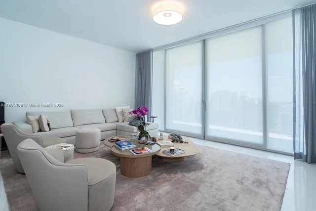 $29,000 | 300 Biscayne Blvd Way, Unit 3503, Miami, FL 33131