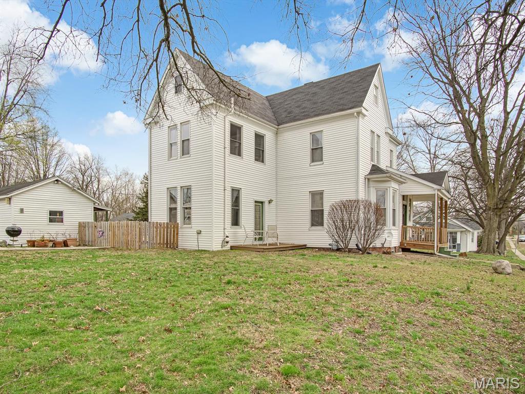 200 North Jackson Street New Athens, IL 62264 - Photo 2 of 30