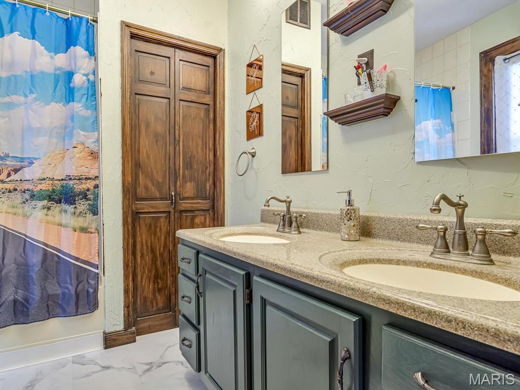 200 North Jackson Street New Athens, IL 62264 - Photo 21 of 30