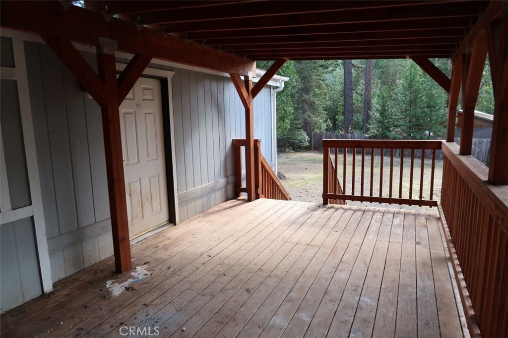 19138 New York Flat Road Forbestown, CA 95941 - Photo 15 of 37 a view of outdoor space with wooden floor