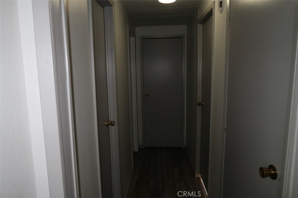 19138 New York Flat Road Forbestown, CA 95941 - Photo 28 of 37 a view of a hallway