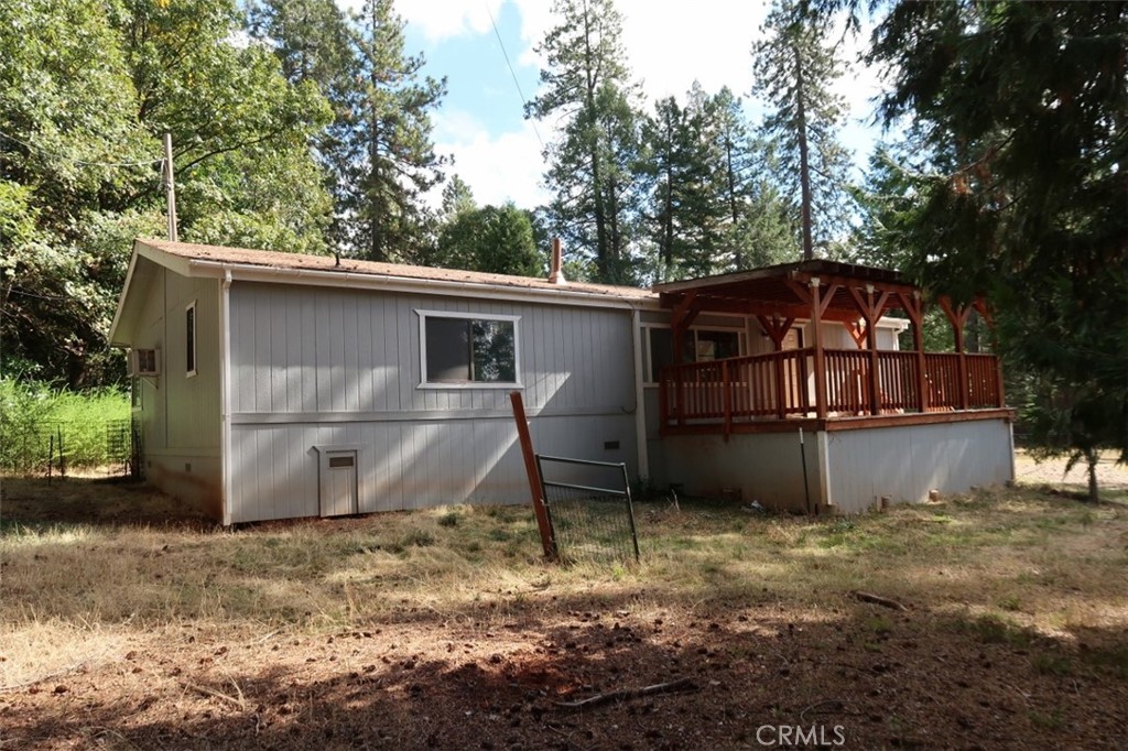 19138 New York Flat Road Forbestown, CA 95941 - Photo 10 of 37 a view of a backyard