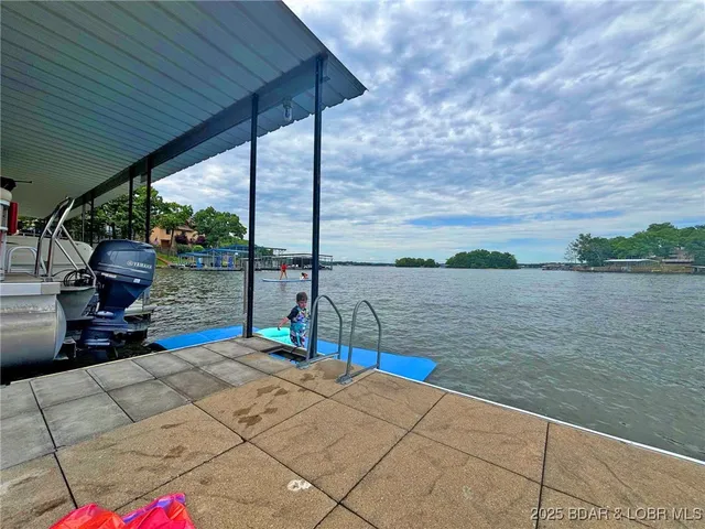 $383,731 | 33439 Evanston Road, Sunrise Beach, MO 65079