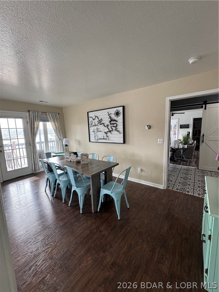 33439 Evanston Road Sunrise Beach, MO 65079 - Photo 4 of 36