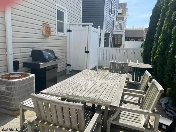 $8,000 | 114 North Brunswick Avenue, Unit JULY 20TH AUGUST 3, Margate City, NJ 08402