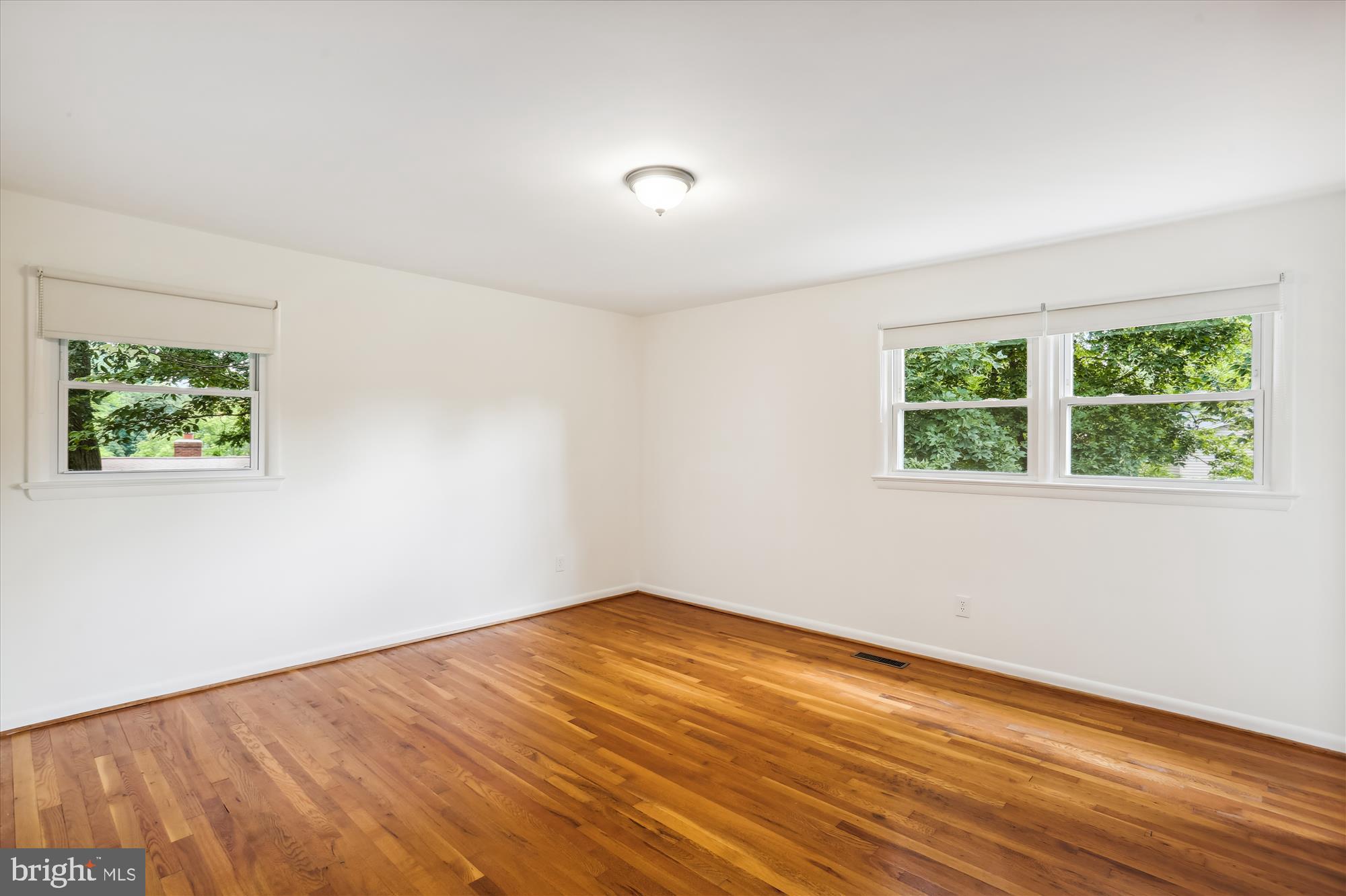 16501 Kipling Road Derwood, MD 20855 - Photo 25 of 79 Primary Bedroom