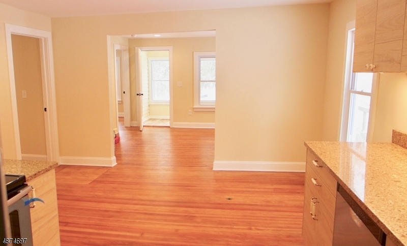 160 West Mill Road Long Valley, NJ 07853 - Photo 7 of 23