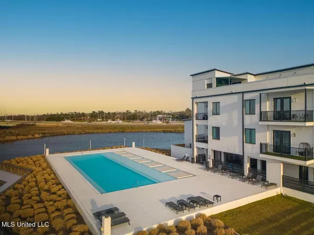 $415,000 | 1302 Magnolia Street, Unit 210, Gulfport, MS 39507