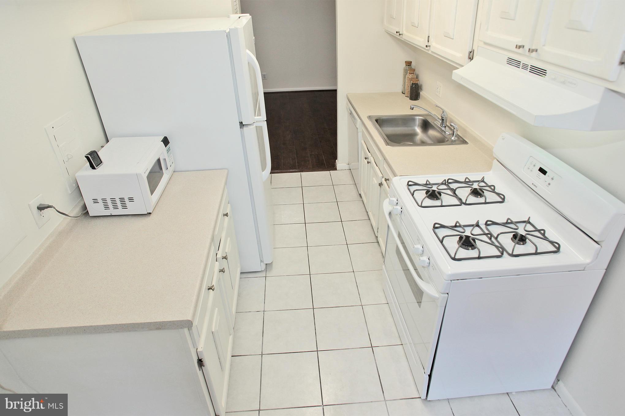 8302 Tobin Road, Unit 33 Annandale, VA 22003 - Photo 12 of 30 Kitchen