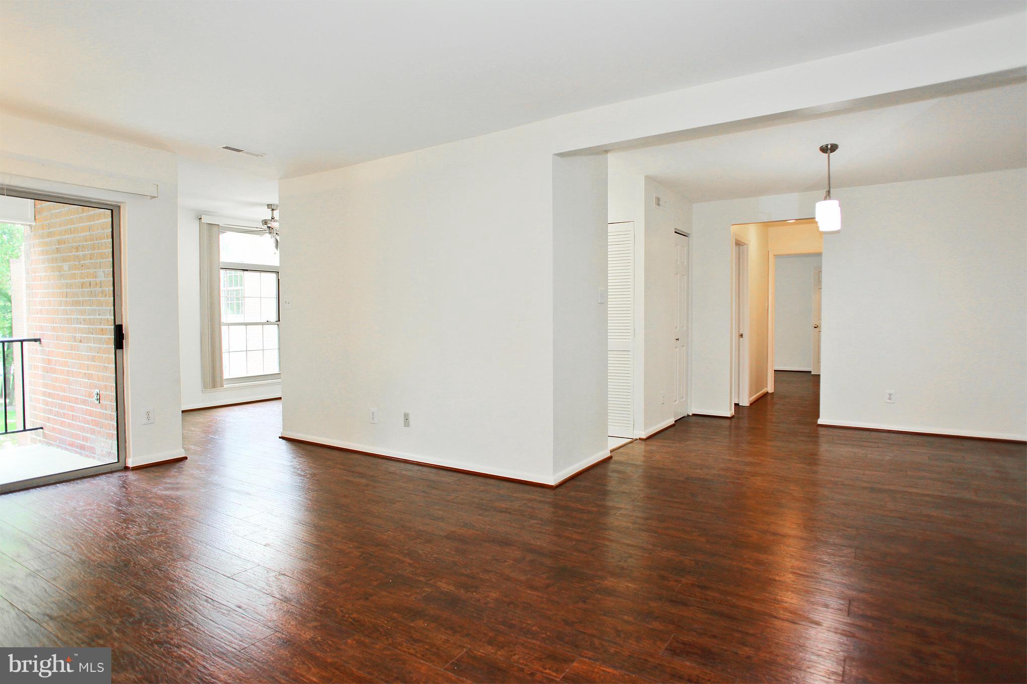 8302 Tobin Road, Unit 33 Annandale, VA 22003 - Photo 9 of 30 Living Room