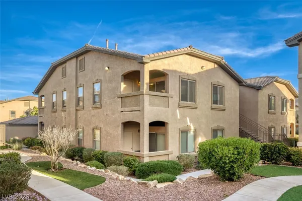 $1,525 | 8985 South Durango Drive, Unit 2043, Las Vegas, NV 89113