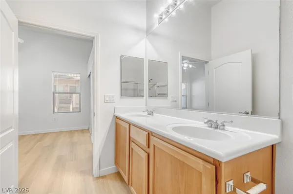 $1,525 | 8985 South Durango Drive, Unit 2043, Las Vegas, NV 89113