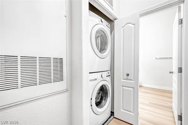 $1,525 | 8985 South Durango Drive, Unit 2043, Las Vegas, NV 89113