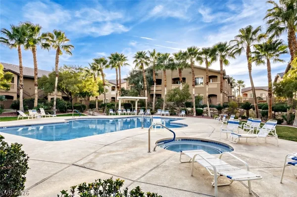 $1,525 | 8985 South Durango Drive, Unit 2043, Las Vegas, NV 89113