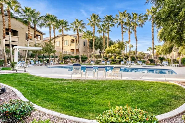 $1,525 | 8985 South Durango Drive, Unit 2043, Las Vegas, NV 89113