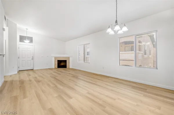 $1,525 | 8985 South Durango Drive, Unit 2043, Las Vegas, NV 89113