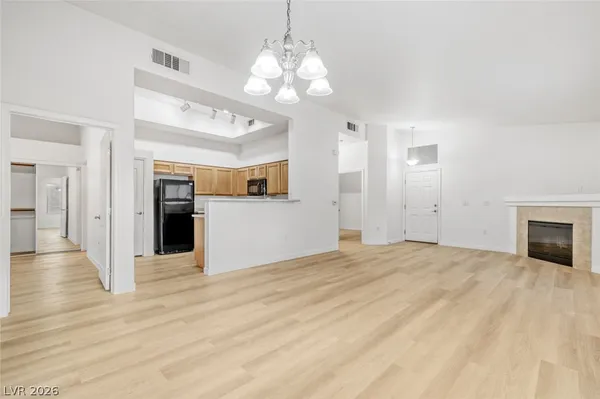 $1,525 | 8985 South Durango Drive, Unit 2043, Las Vegas, NV 89113
