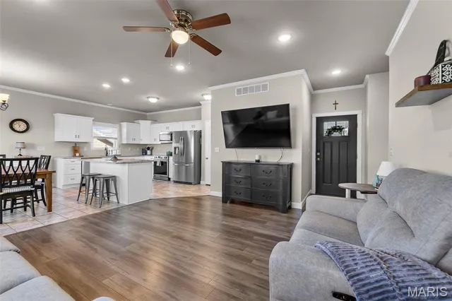 $294,900 | 1916 Eden Way, Cape Girardeau, MO 63701