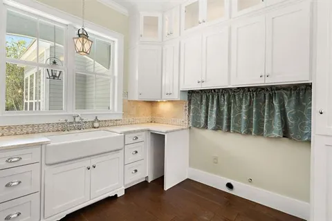 $760,000 | 611 South Jefferson Avenue, Covington, LA 70433