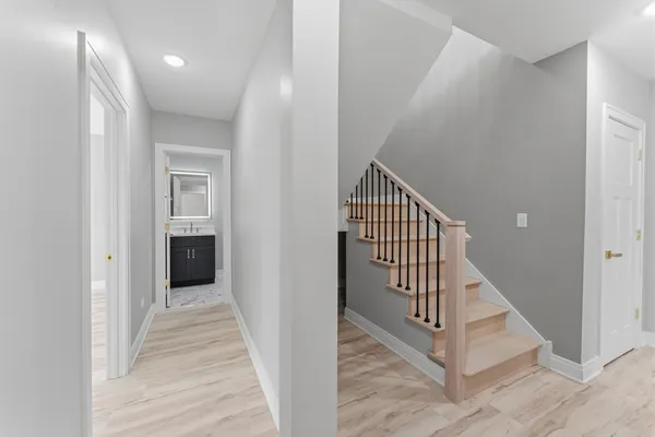 $3,877 | 7428 North Rogers Avenue, Unit 1S, Chicago, IL 60626