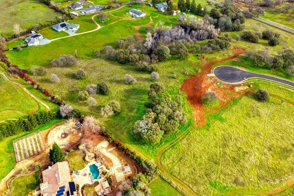 $675,000 | 725 Sierra View Court, Shingle Springs, CA 95682