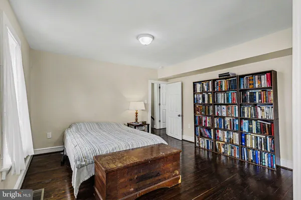 $249,900 | 14 Hanover Street, New Oxford, PA 17350