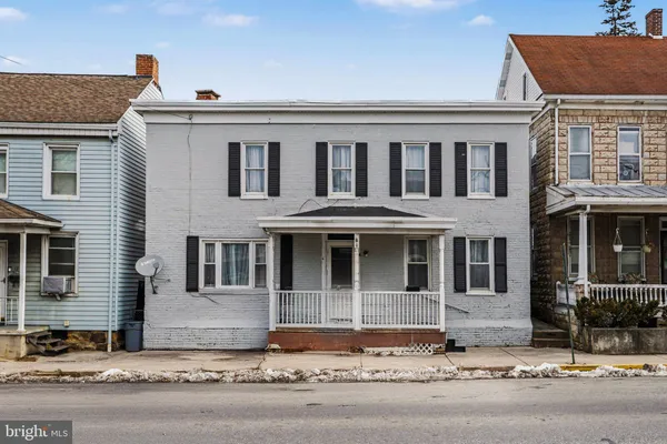 $249,900 | 14 Hanover Street, New Oxford, PA 17350