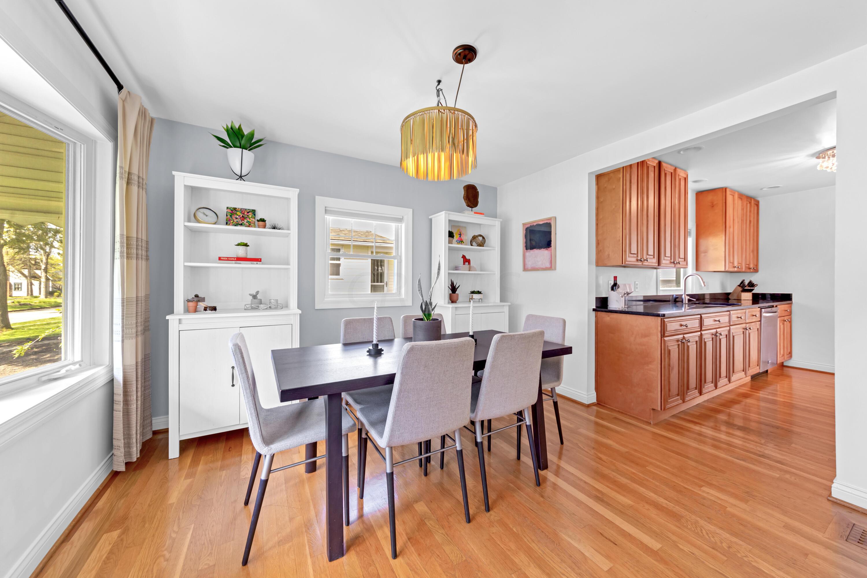 638 Garden Road Columbus, OH 43214 - Photo 12 of 45 Dining Room