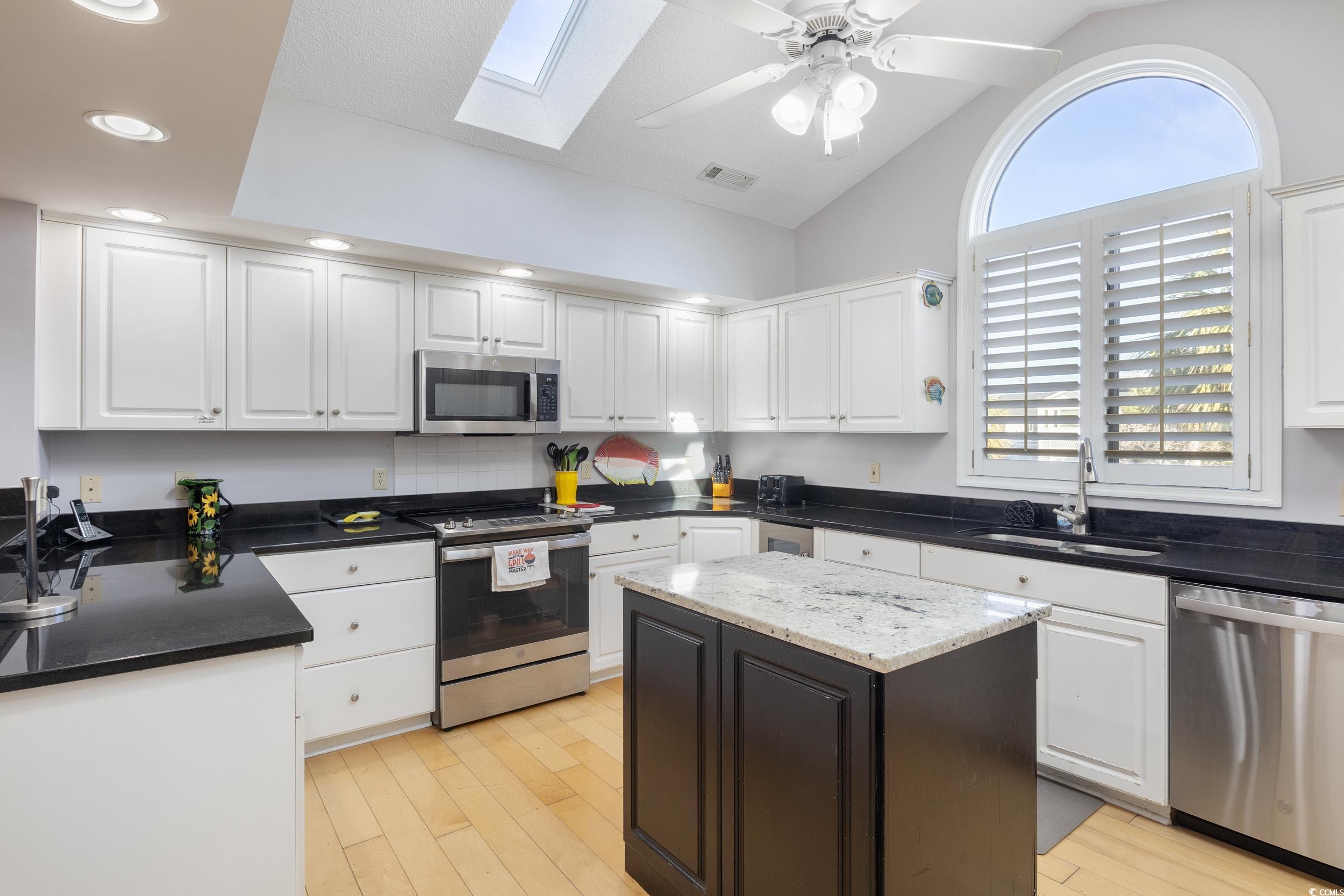 1658 County Rd S-22-601 Murrells Inlet, SC 29576 - Photo 9 of 40 Gallery Image 9