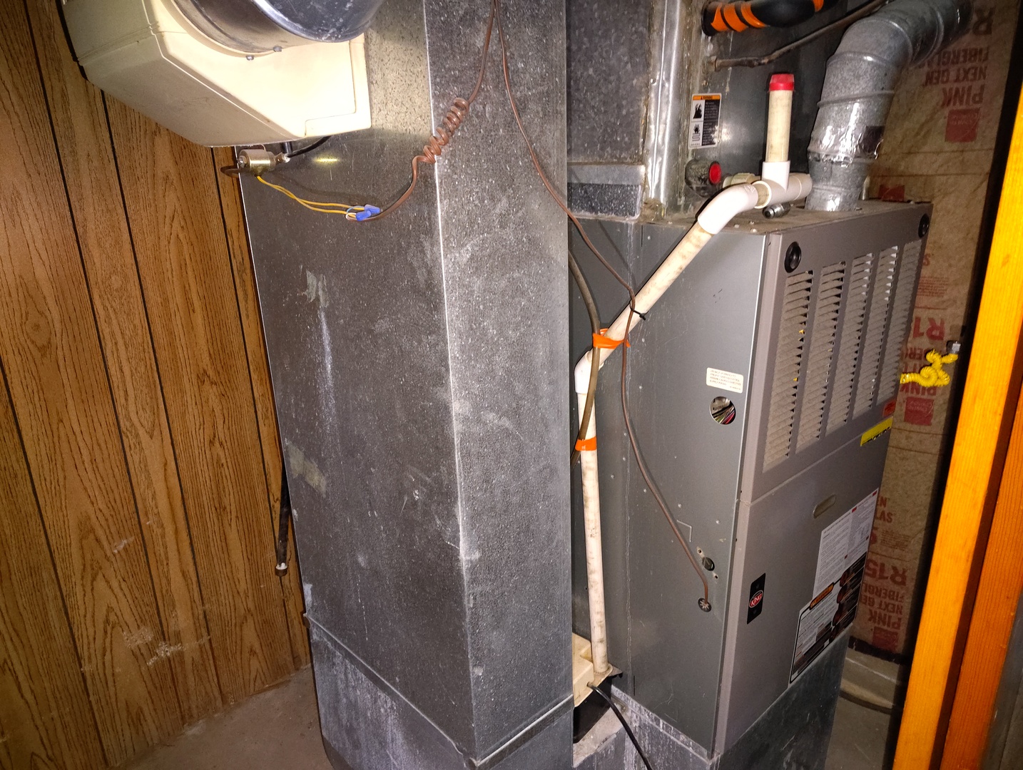 5541 West Grace Street Chicago, IL 60641 - Photo 20 of 26 a view of balcony