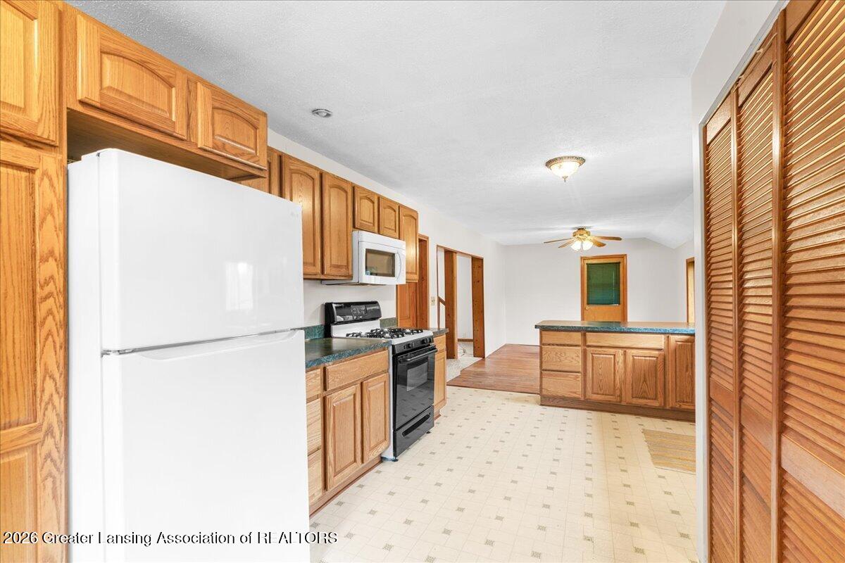 5041 Freiermuth Road Stockbridge, MI 49285 - Photo 6 of 32 12-Media Jett - 08