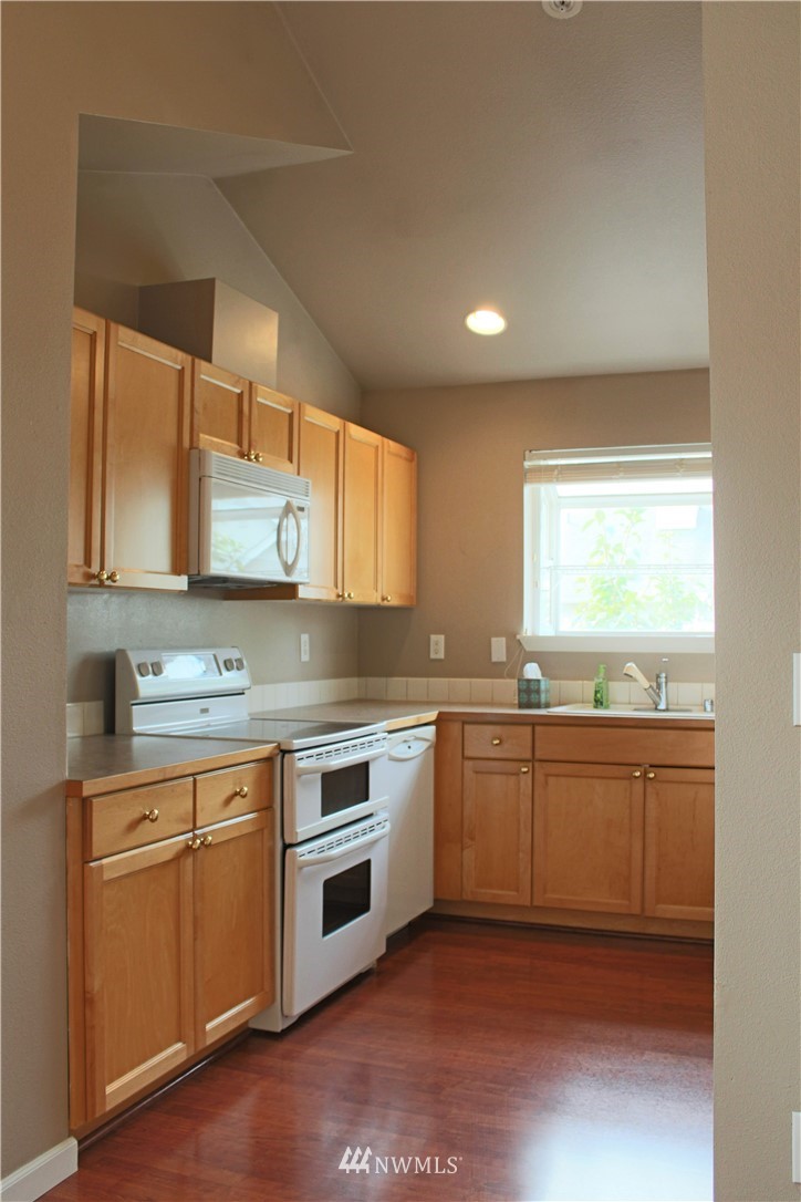 1522 196th Street Southeast, Unit A101 Bothell, WA 98012 - Photo 14 of 29 Gallery Image 14