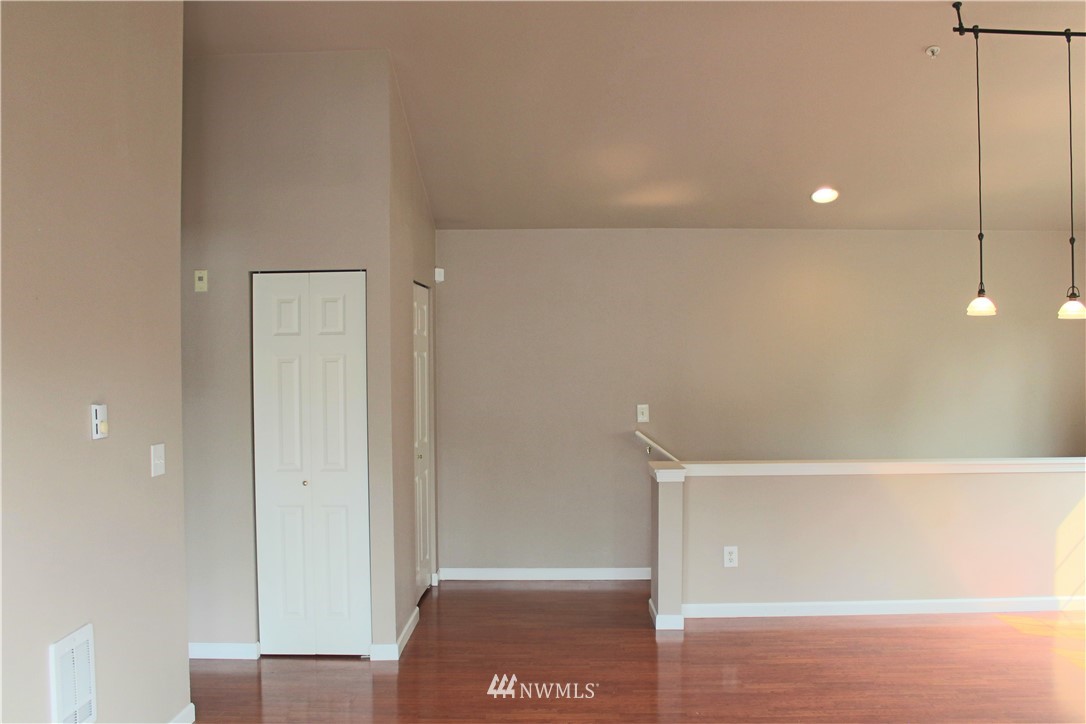 1522 196th Street Southeast, Unit A101 Bothell, WA 98012 - Photo 8 of 29 Gallery Image 8