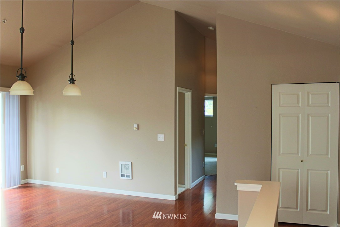 1522 196th Street Southeast, Unit A101 Bothell, WA 98012 - Photo 10 of 29 Gallery Image 10