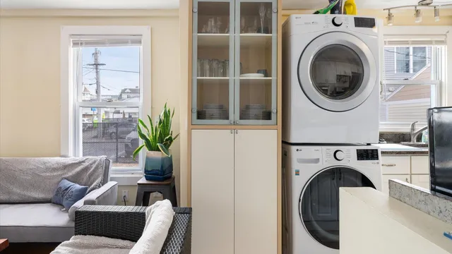 $479,900 | 7 Perkins Avenue, Hampton, NH 03842