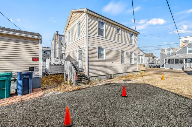 $479,900 | 7 Perkins Avenue, Hampton, NH 03842