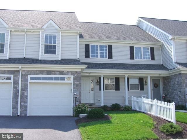 612 Courthouse Circle Lititz, PA 17543 - Photo 1 of 13