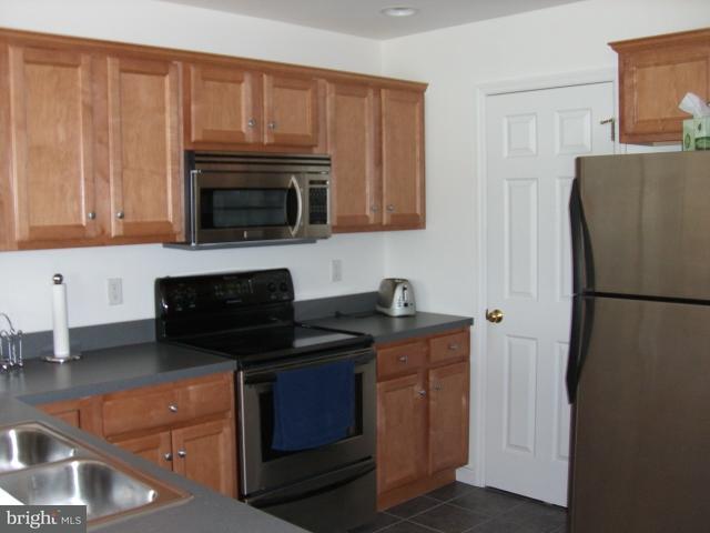 612 Courthouse Circle Lititz, PA 17543 - Photo 3 of 13