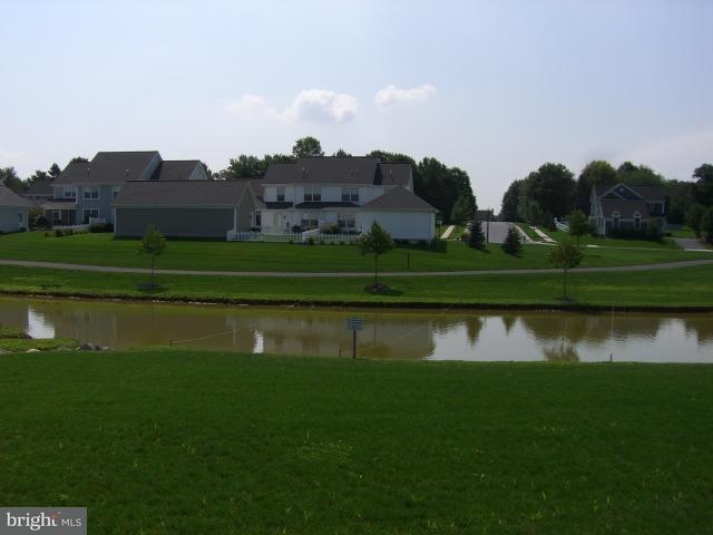 612 Courthouse Circle Lititz, PA 17543 - Photo 5 of 13