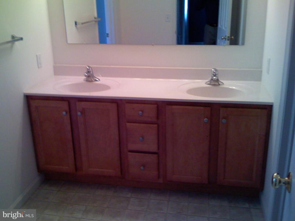 612 Courthouse Circle Lititz, PA 17543 - Photo 10 of 13