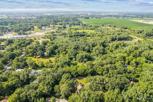 $129,900 | 14 Hunter Lane, Bristol, IL 60512