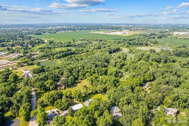 $129,900 | 14 Hunter Lane, Bristol, IL 60512