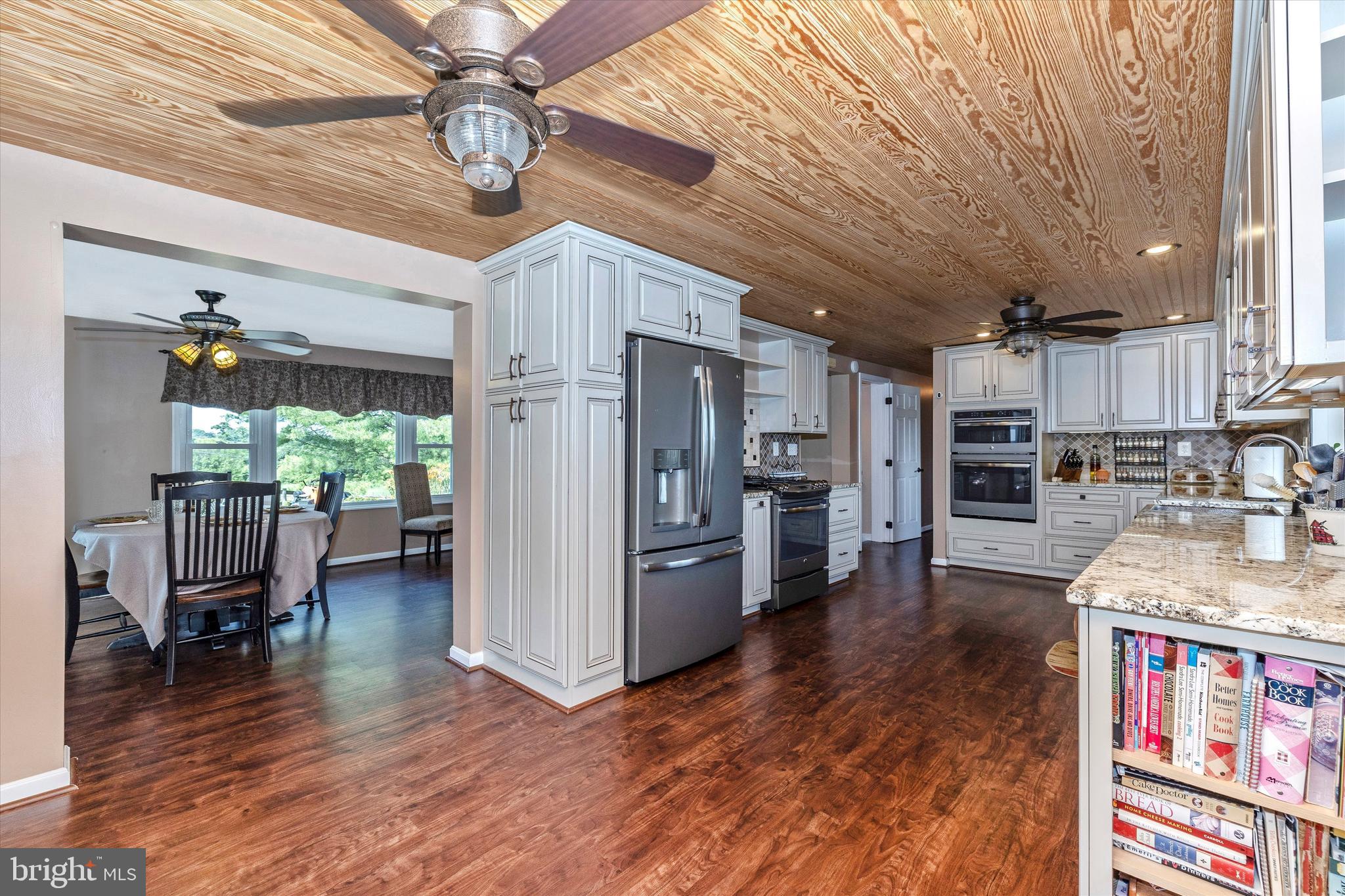 1431 Nicodemus Road New Windsor, MD 21776 - Photo 9 of 77 GE Slate Appliances