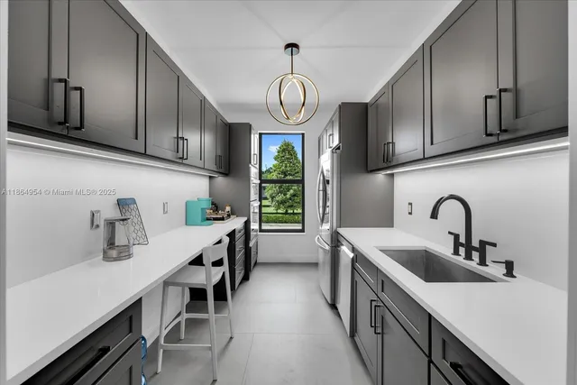 $8,750,000 | 2625 Southwest 148th Avenue, Davie, FL 33331