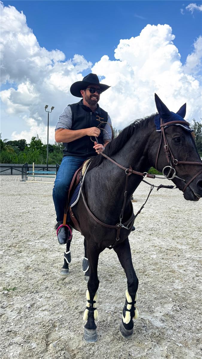 2625 Southwest 148th Avenue Davie, FL 33331 - Photo 5 of 55