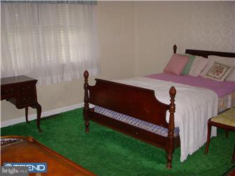 130 North Valleybrook Road Cherry Hill, NJ 08034 - Photo 3 of 7