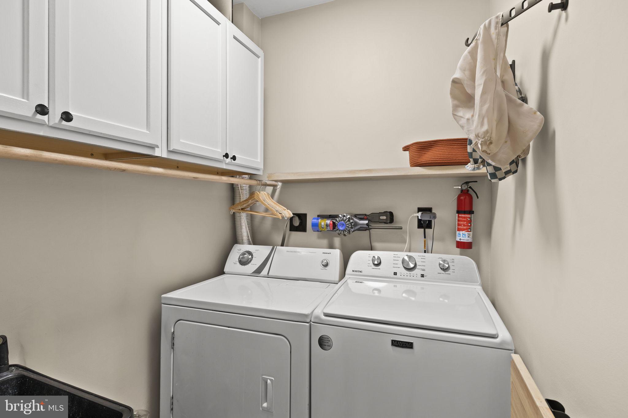 111 Chesterfield Court Locust Grove, VA 22508 - Photo 49 of 97 a utility room with dryer and washer
